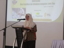 Wabup Puspa Buka Sosialisasi “LUTIM SIDARLING”, Dorong Kesadaran Kolektif Kelola Sampah Plastik